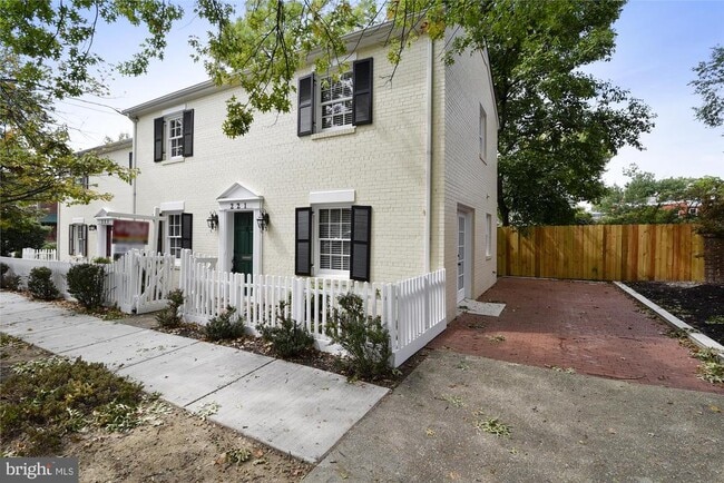 221 S Fayette St in Alexandria, VA - Building Photo - Building Photo