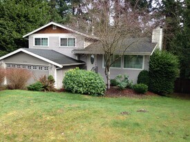 29748 4th Ave S, Unit 3 bed 2 bath Upper unit in Federal Way, WA - Building Photo