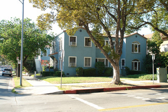 401-405 W Stocker St in Glendale, CA - Foto de edificio - Building Photo