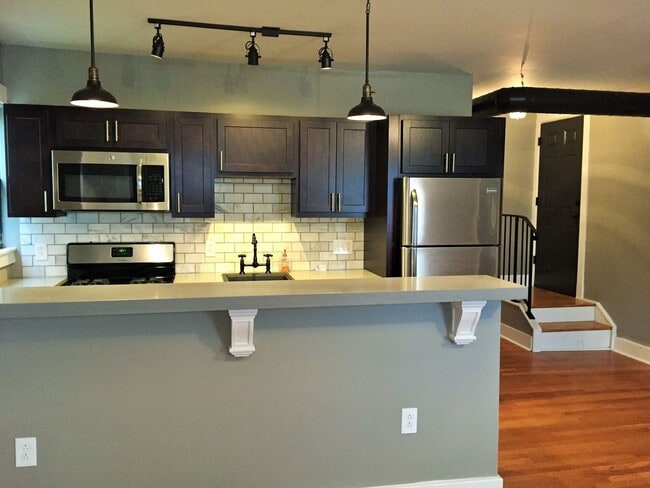 5612 Beacon St in Pittsburgh, PA - Building Photo - Building Photo