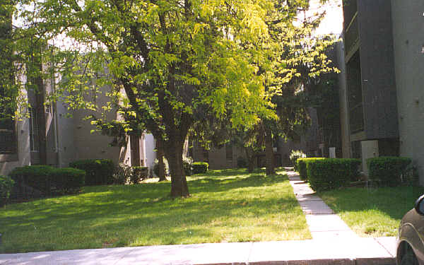 University Park Apartments in Toledo, OH - Building Photo - Building Photo