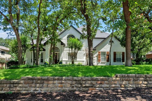 1308 Kings Brook Ct in Southlake, TX - Building Photo