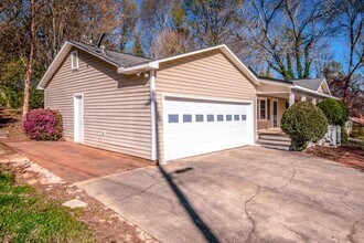 2089 Rock Springs Cir in Denver, NC - Building Photo - Building Photo