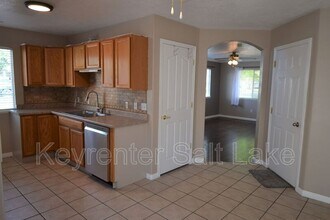 3712 Raphael Ct in West Valley City, UT - Building Photo - Building Photo