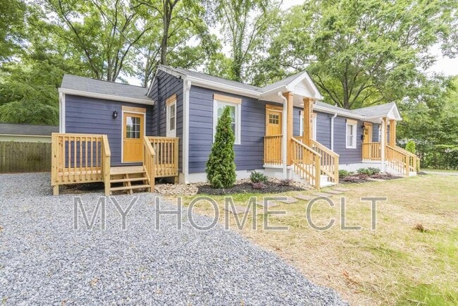 2336 Barry St in Charlotte, NC - Building Photo - Building Photo