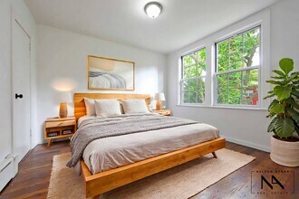 39-13 46th St in Queens, NY - Building Photo - Building Photo