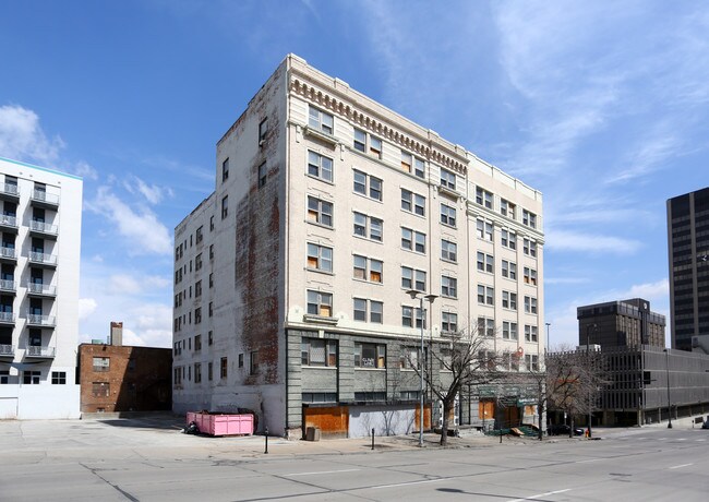 Logan Building in Omaha, NE - Foto de edificio - Building Photo