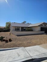 4631 E Bohl St in Phoenix, AZ - Building Photo