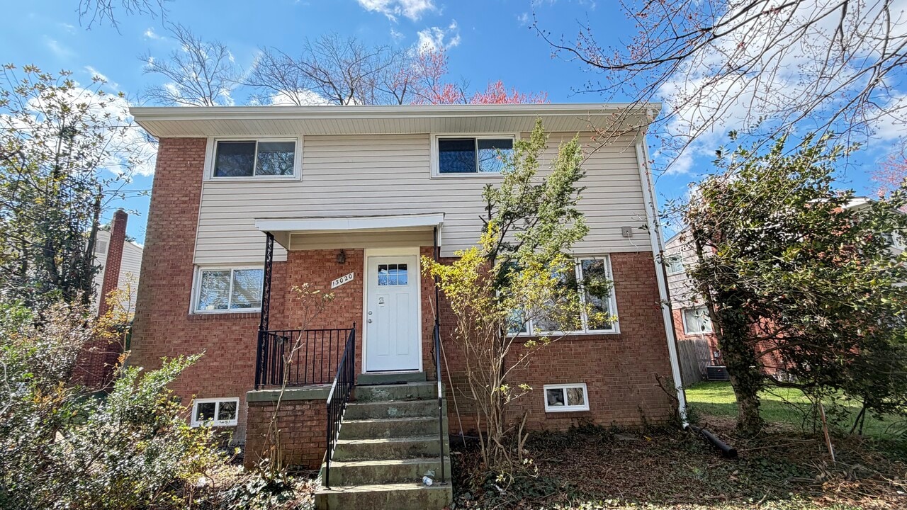13020 Estelle Rd, Unit SINGLE FAMILY HOME in Silver Spring, MD - Foto de edificio