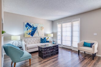 Olive Tree in Glendale, AZ - Foto de edificio - Interior Photo