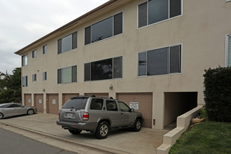 Vista Del Mar in Del Mar, CA - Foto de edificio - Building Photo