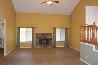 1936 S Teddy St in Visalia, CA - Building Photo - Building Photo