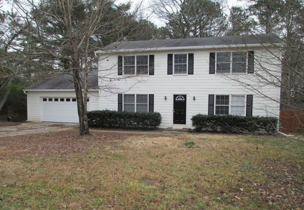 4590 Sandy Plains Rd in Marietta, GA - Building Photo