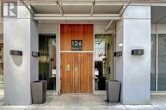 126-2126 Simcoe St in Toronto, ON - Building Photo - Building Photo