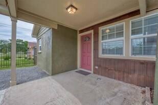 3505 Mt Pleasant St in Houston, TX - Building Photo