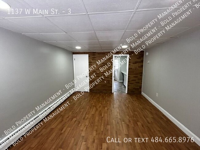 property at 1137 W Main St