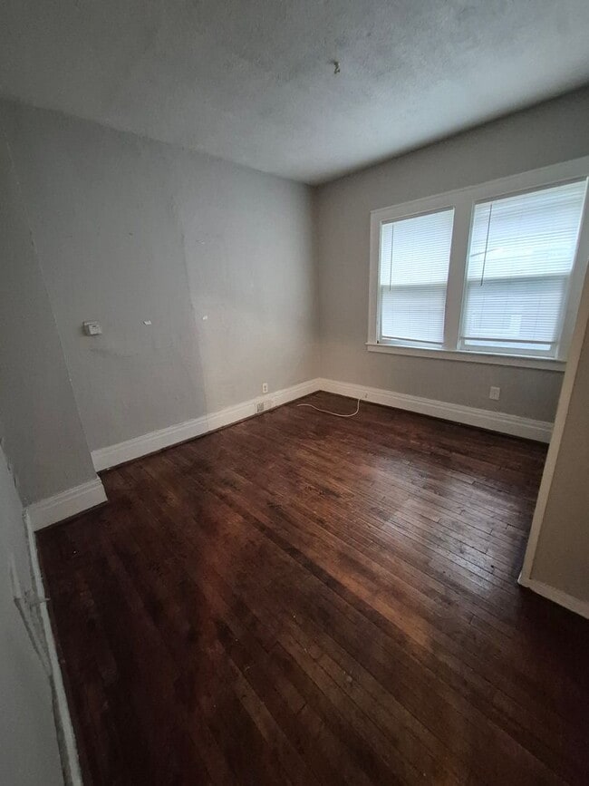 property at 32 Laburnam Crescent