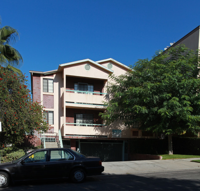 545 E Palm Ave in Burbank, CA - Building Photo - Building Photo