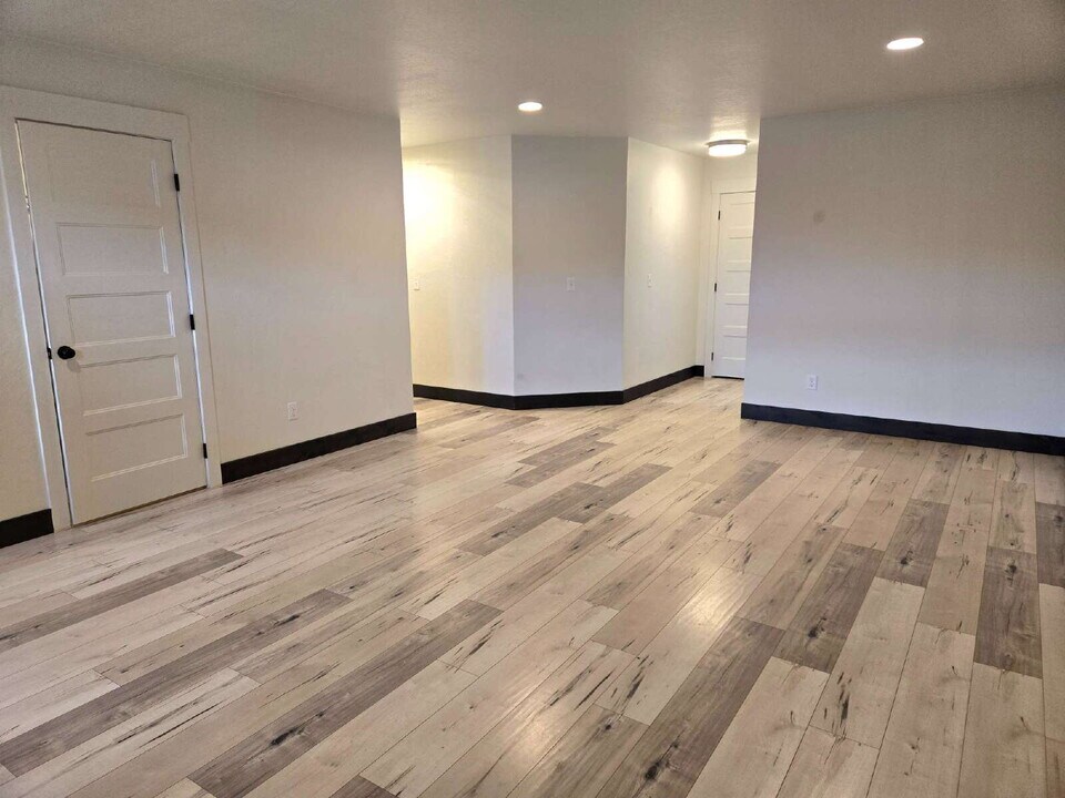 138 Jewel Basin Ct in Bigfork, MT - Building Photo