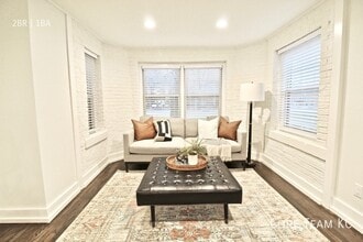 4325 Roanoke Pkwy in Kansas City, MO - Building Photo - Building Photo