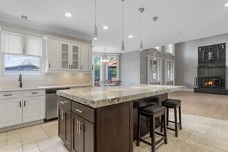 1184 Prospect Ln in Des Plaines, IL - Building Photo - Building Photo