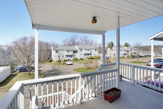 165 Pheasant Ln in Branford, CT - Building Photo - Building Photo