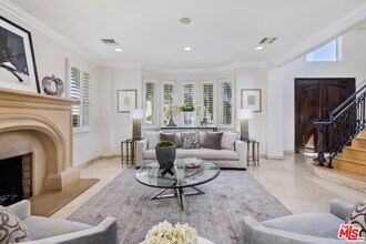 1471 S Crest Dr in Los Angeles, CA - Building Photo - Building Photo