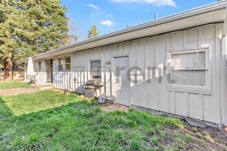 9720 SW Frewing St in Tigard, OR - Building Photo - Building Photo