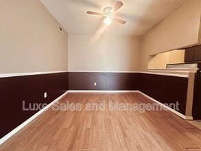 6016 Northwest Expy in Warr Acres, OK - Building Photo - Building Photo