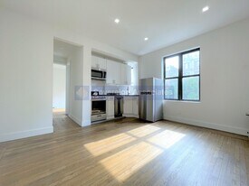 45 Tiemann Pl in New York, NY - Building Photo