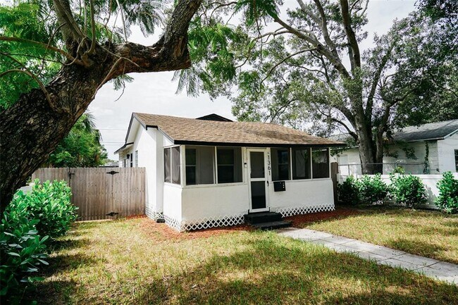 1361 29th St S in St. Petersburg, FL - Building Photo - Building Photo