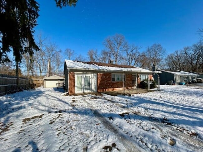 6740 Doris Dr in Indianapolis, IN - Building Photo - Building Photo