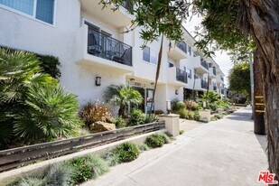 2721 2nd St in Santa Monica, CA - Building Photo