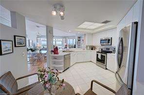 257 Barefoot Beach Blvd-Unit -302 in Bonita Springs, FL - Building Photo - Building Photo