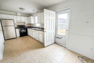 1038 Wickford Ct in Chesapeake, VA - Building Photo - Building Photo