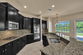 10398 Waterside Ct in Coral Springs, FL - Building Photo - Building Photo