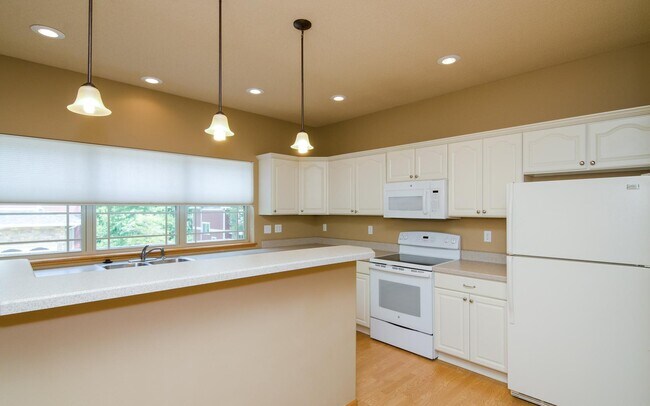 1838 N Dubuque St in Iowa City, IA - Foto de edificio - Building Photo