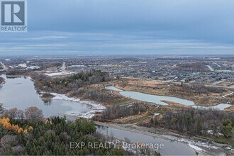 1082 Lunar Glow Cres in Ottawa, ON - Building Photo - Building Photo