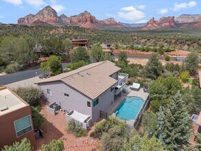 190 Rolling Hills Rd in Sedona, AZ - Building Photo - Building Photo