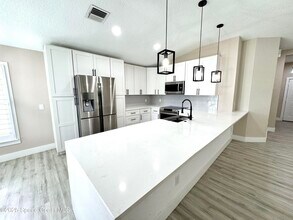 210 Wickham Lakes Dr in Melbourne, FL - Building Photo - Building Photo