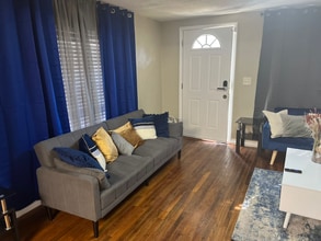 6613 Grace Ln in Jacksonville, FL - Foto de edificio - Building Photo