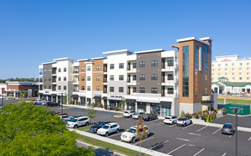 Residence 15 at Village Plaza in Clifton Park, NY - Building Photo - Building Photo