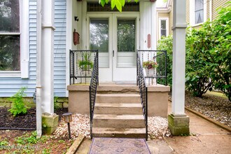 1422 Highland Ave in Louisville, KY - Foto de edificio - Building Photo