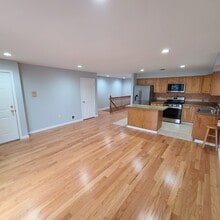 5206 Cottage Ave, Unit 1 in North Bergen, NJ - Building Photo - Building Photo