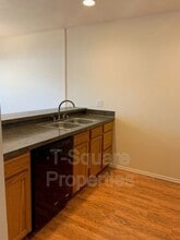 15815 Admiralty Way in Lynnwood, WA - Building Photo - Building Photo