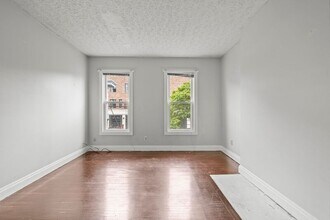 285 E Whittier St in Columbus, OH - Building Photo - Building Photo