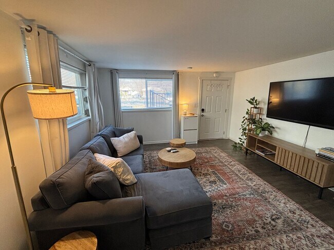 517 N 900 W in Salt Lake City, UT - Building Photo - Building Photo