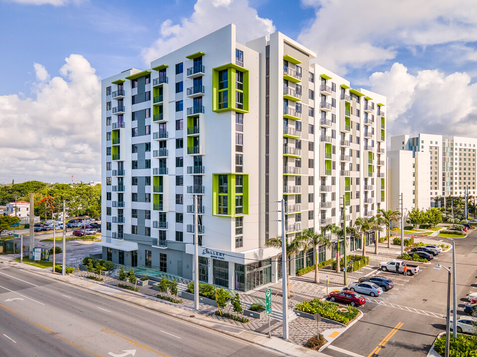 The Gallery at River Parc in Miami, FL - Building Photo