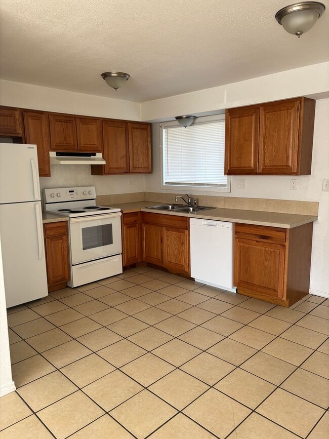 property at 702-704 Wilson Ln