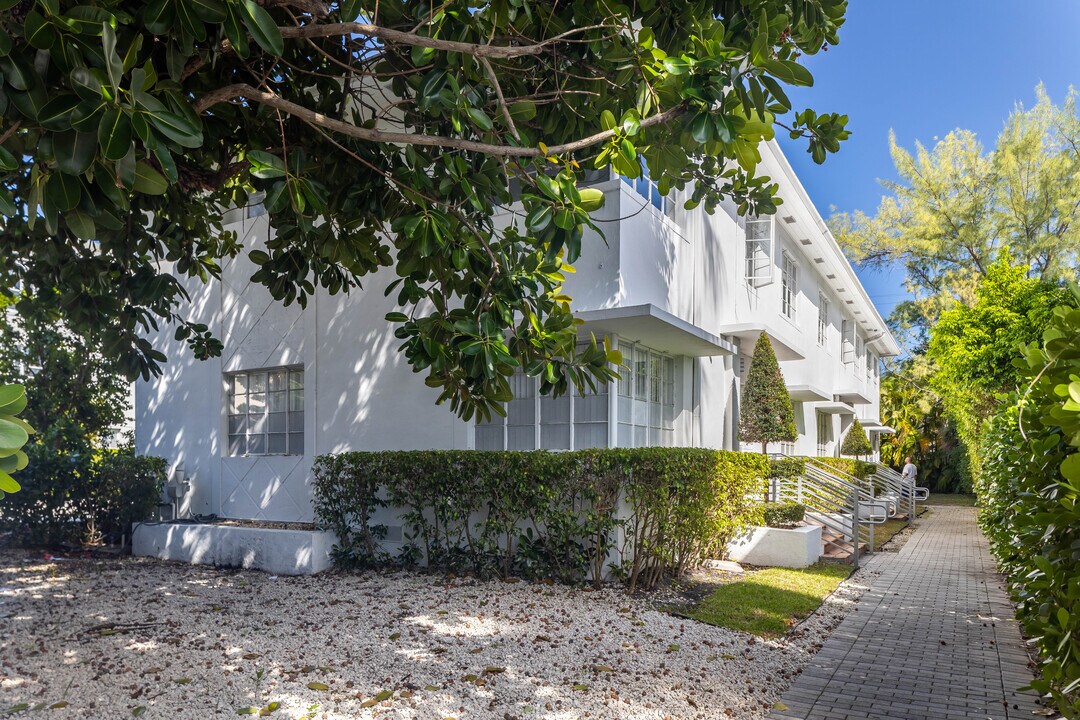 Chic Place at Lincoln in Miami Beach, FL - Foto de edificio